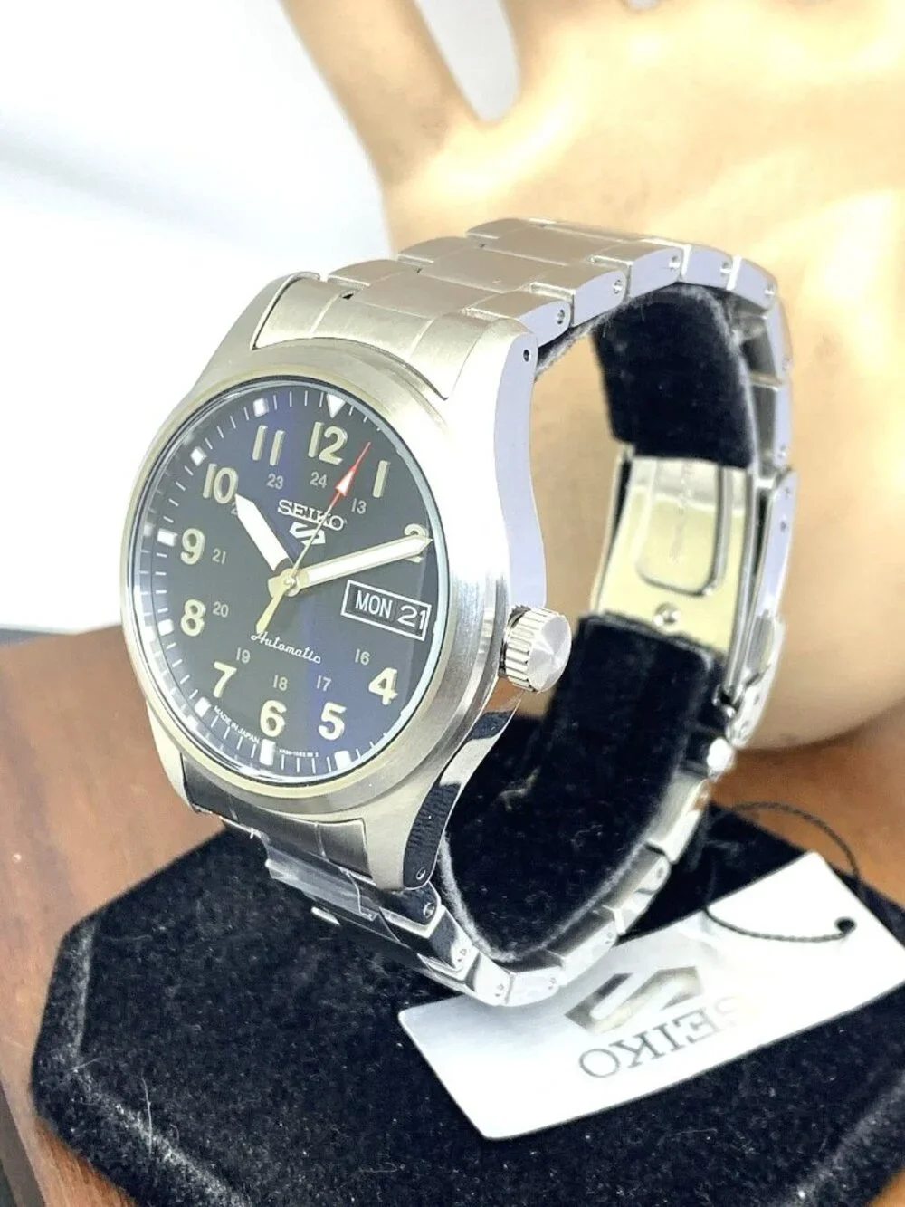 Seiko 5 Men's Watch SRPG29 Sports Automatic Blue Dial Day Date Stainless Steel